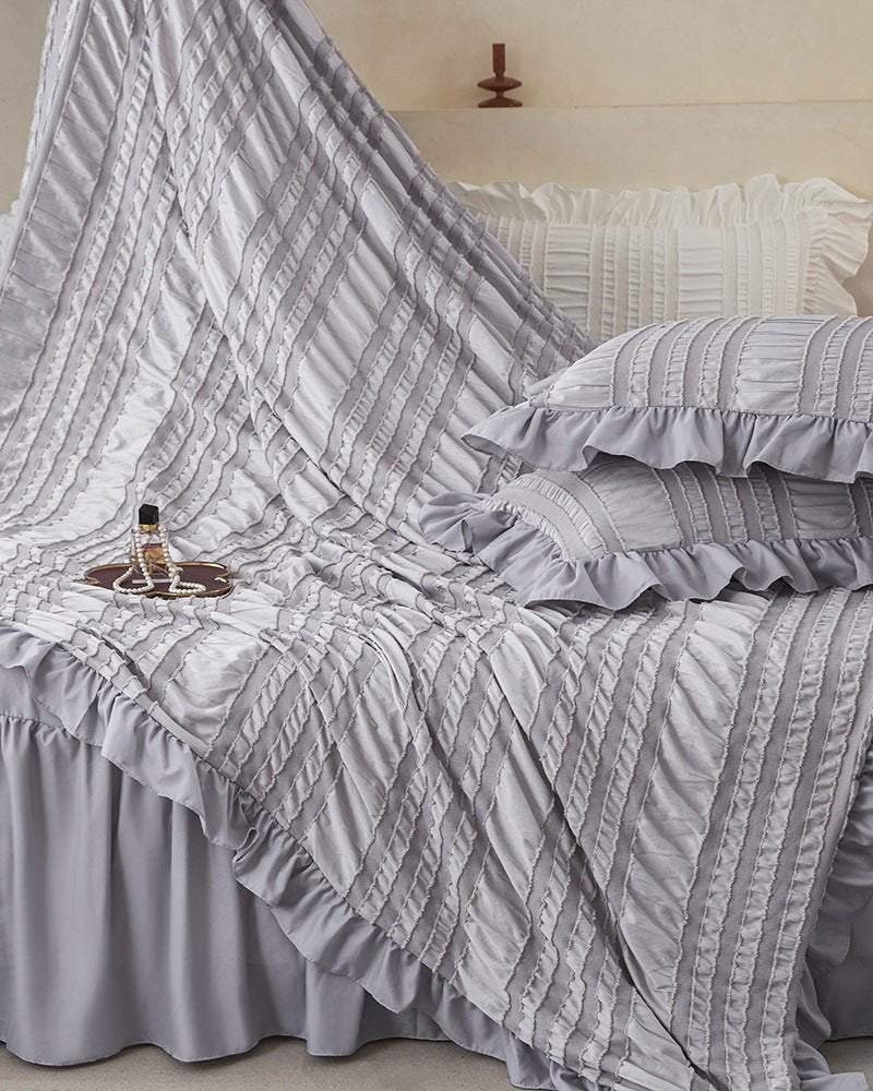 Black Elegant Ruffle Seersucker Duvet Cover with 2PCS Pillow Shams - 3 - Piece Vertical Stripe Clipped Floral Textured Bedding (King Size 264 x 229 CM) - SportZone.co.nz
