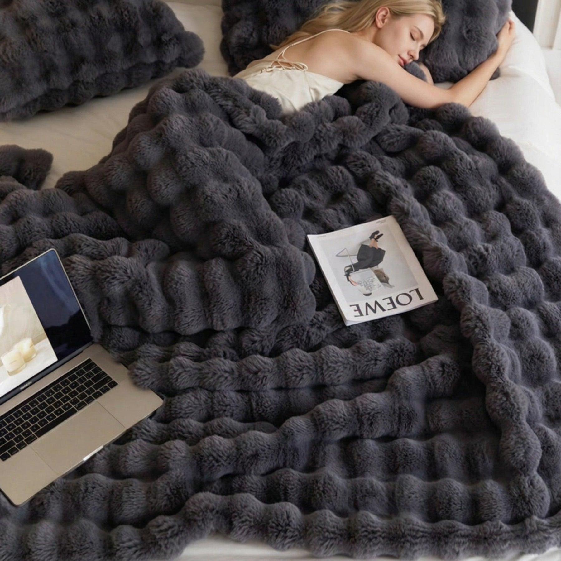 Black Grey Luxury Tuscany Fleece Rabbit Fur Bubble Blanket - Double - Sided Thickened Soft Plush Extra Large Bedding Set(200x230 CM Large Blanket + 2 Pack 45x45 CM Cushion Cover) - SportZone.co.nz