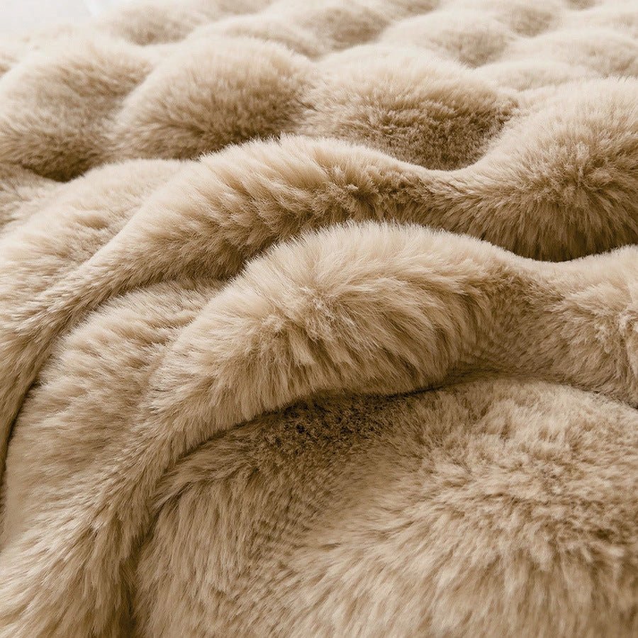 Brown Luxury Tuscany Fleece Rabbit Fur Bubble Blanket (180 x 200 CM) - Double - Sided Thickened Soft Plush Bedding & Large Bed Blanket - SportZone.co.nz