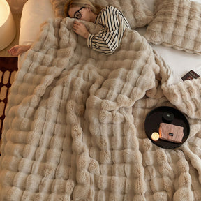 Brown Luxury Tuscany Fleece Rabbit Fur Bubble Blanket (200 x 230 CM) - Double - Sided Thickened Soft Plush Bedding & Extra Large Bed Blanket - SportZone.co.nz