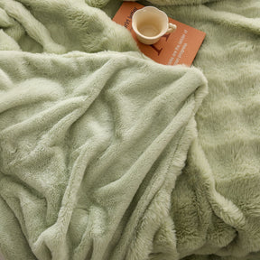 Green Luxury Tuscany Fleece Rabbit Fur Bubble Blanket (200 x 230 CM) - Double - Sided Thickened Soft Plush Bedding & Extra Large Bed Blanket - SportZone.co.nz